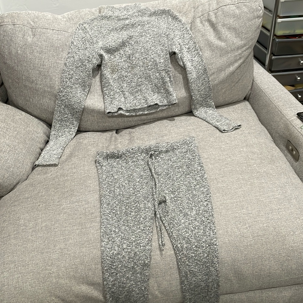 Fashion Nova Grey Turtleneck Sweatsuit Set